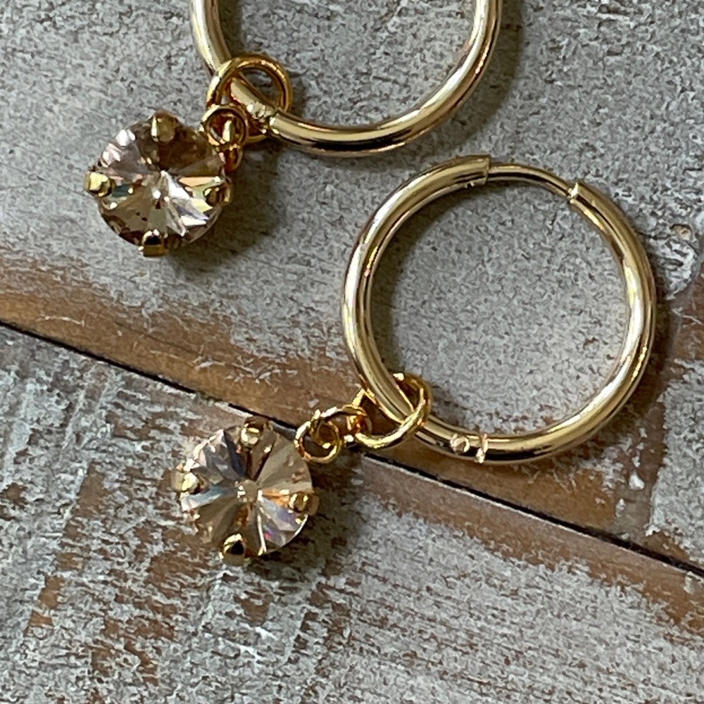 NEW Endless Hoop Austrian Crystal dangle - Picture 4 of 4